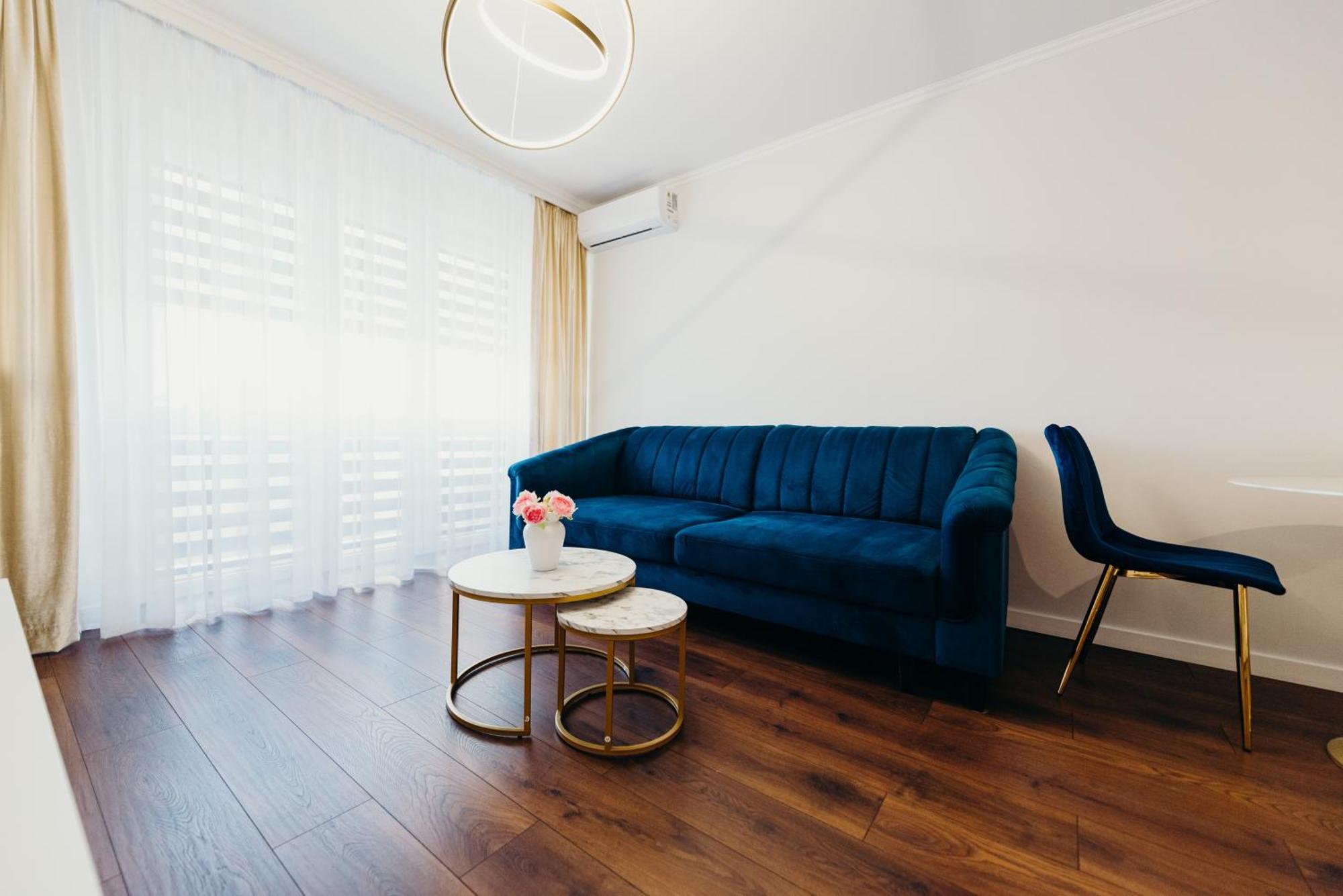 3 Bedrooms Premium Bella Blue For 8 Guests With Ac And Free Out Side Parking Rzeszow Dış mekan fotoğraf