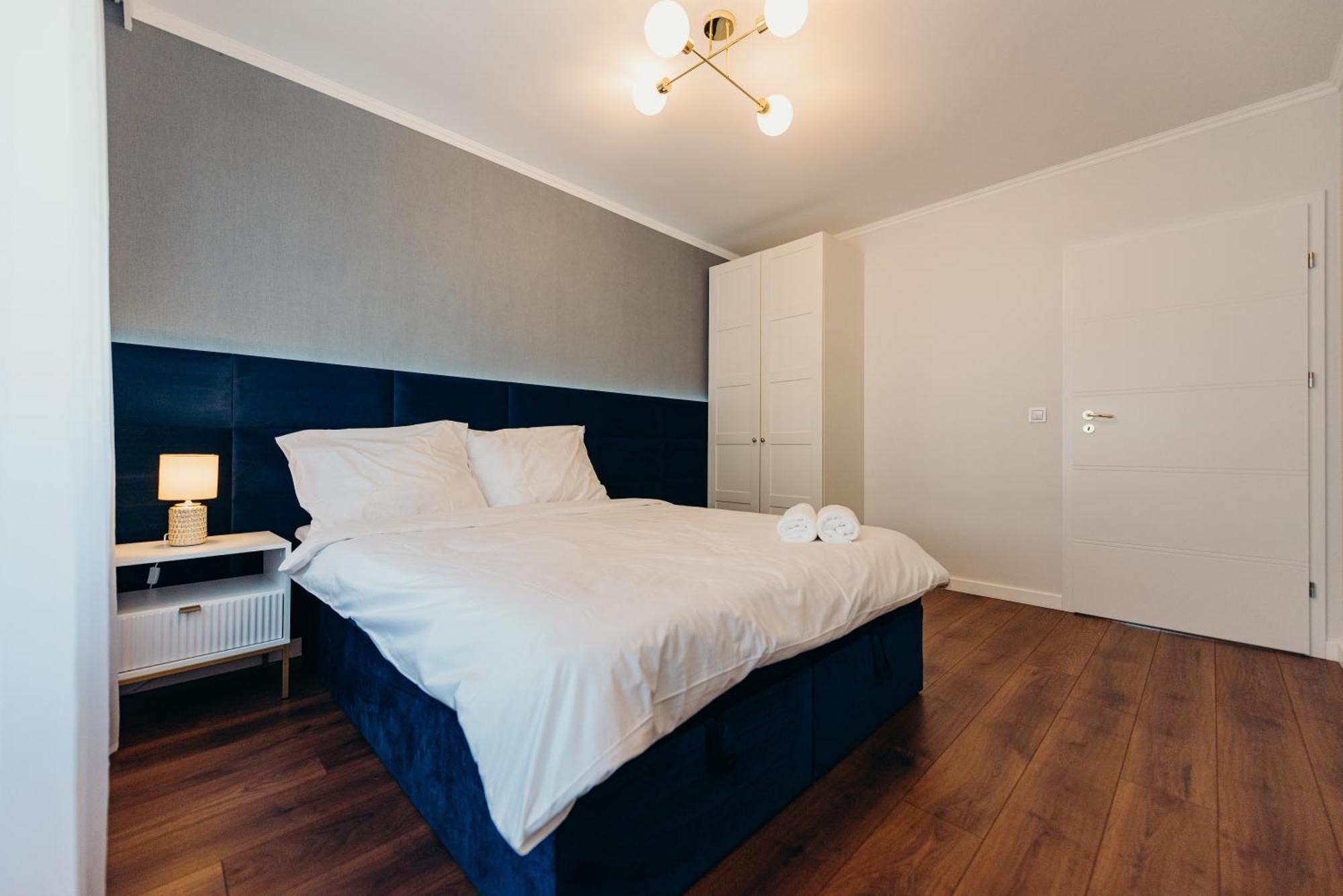 3 Bedrooms Premium Bella Blue For 8 Guests With Ac And Free Out Side Parking Rzeszow Dış mekan fotoğraf