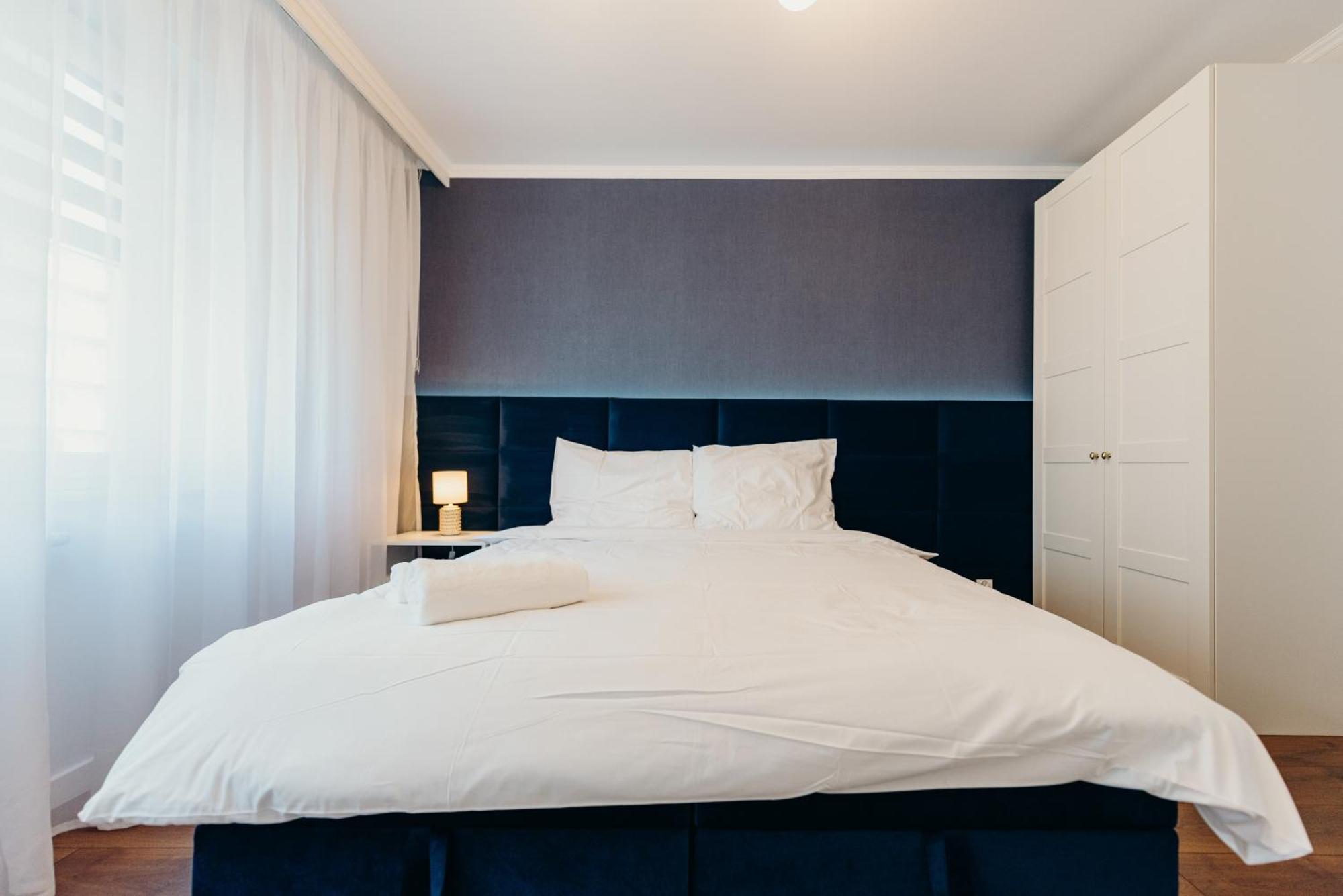 3 Bedrooms Premium Bella Blue For 8 Guests With Ac And Free Out Side Parking Rzeszow Dış mekan fotoğraf