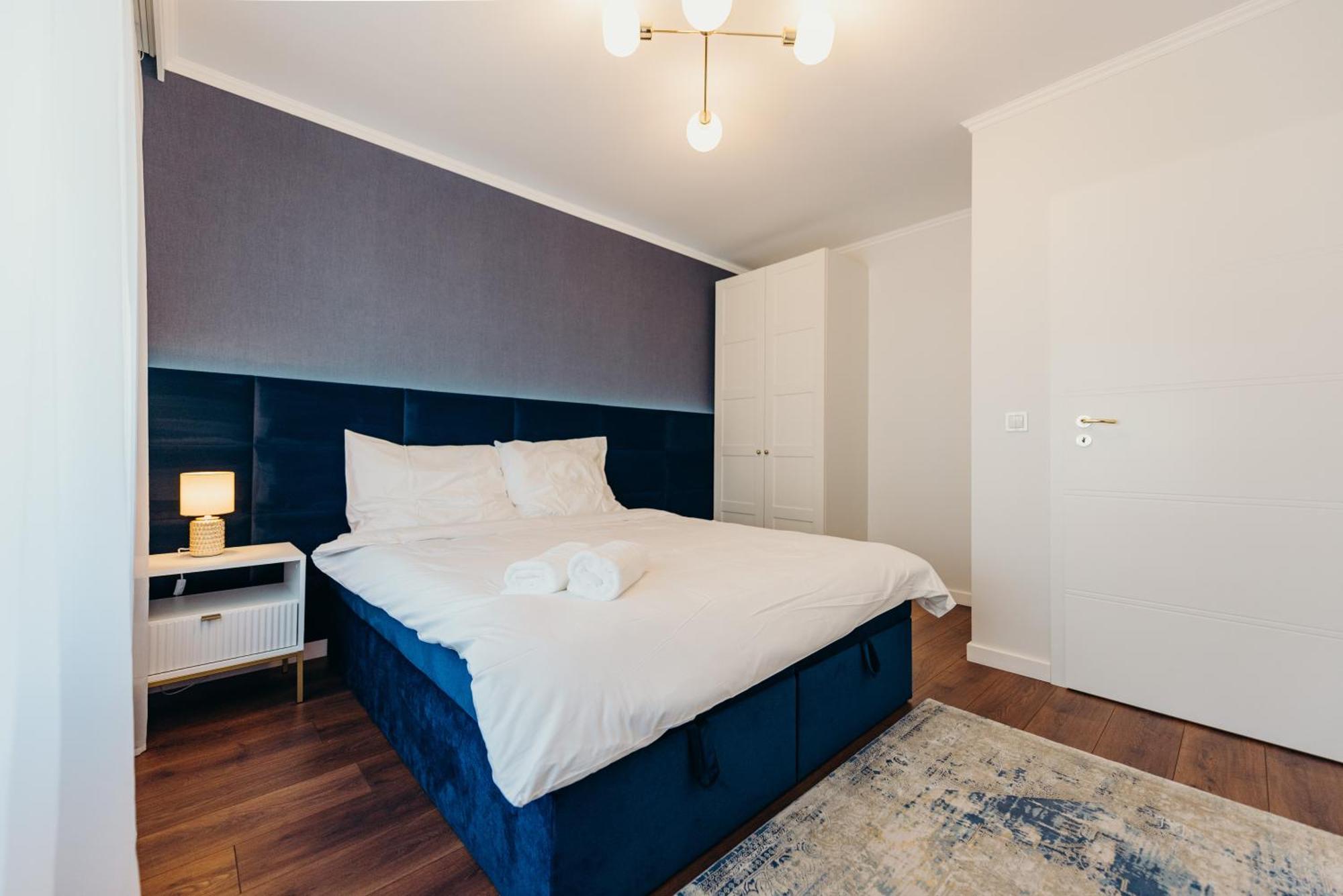 3 Bedrooms Premium Bella Blue For 8 Guests With Ac And Free Out Side Parking Rzeszow Dış mekan fotoğraf