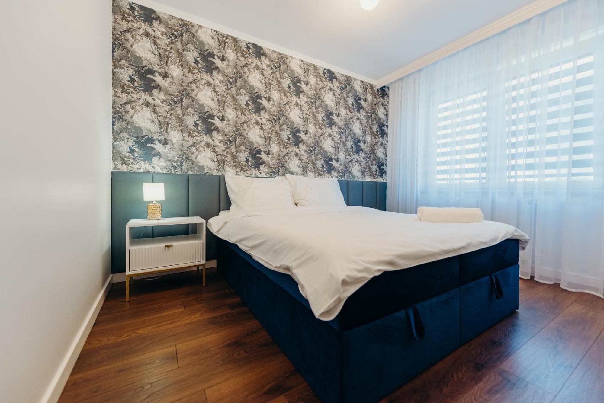 3 Bedrooms Premium Bella Blue For 8 Guests With Ac And Free Out Side Parking Rzeszow Dış mekan fotoğraf