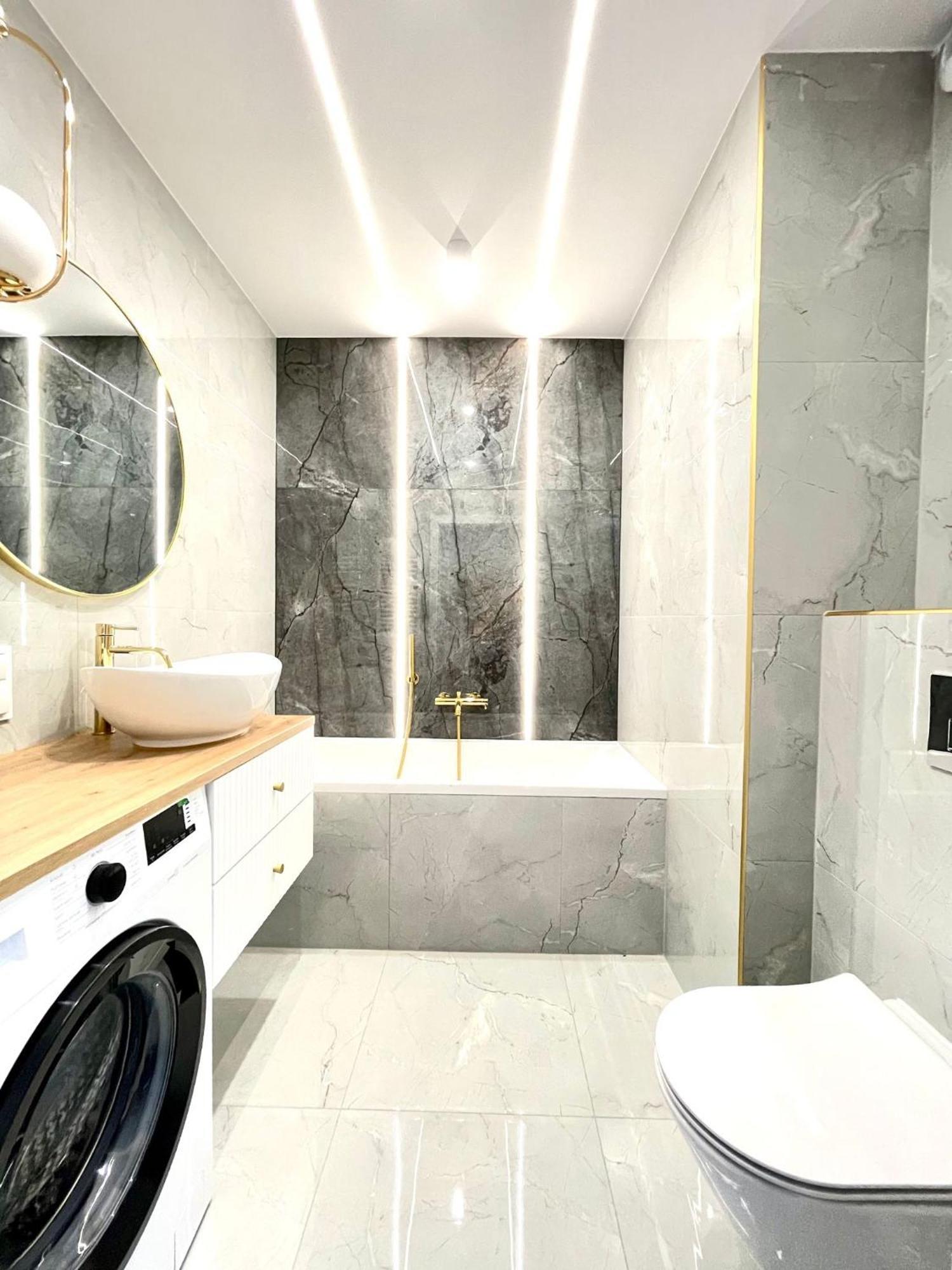 3 Bedrooms Premium Bella Blue For 8 Guests With Ac And Free Out Side Parking Rzeszow Dış mekan fotoğraf